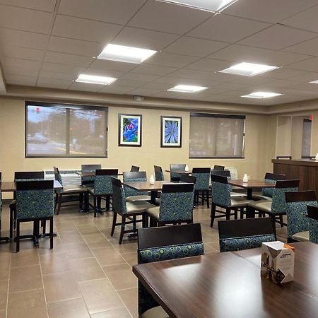 Comfort Inn Herndon-Reston Exterior photo