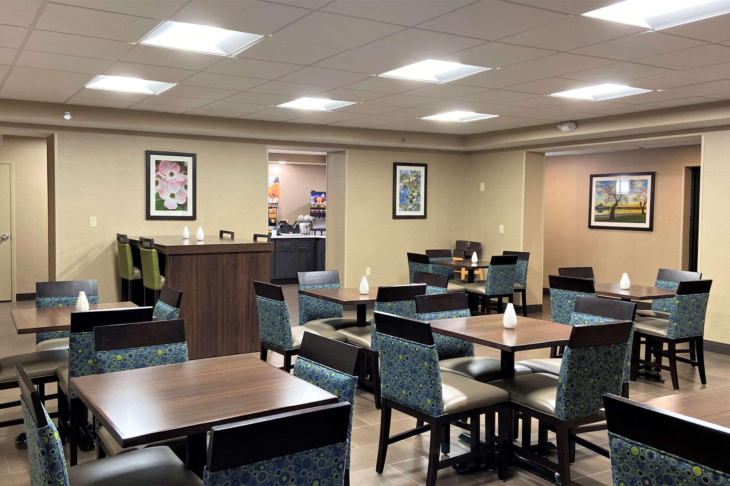 Comfort Inn Herndon-Reston Exterior photo
