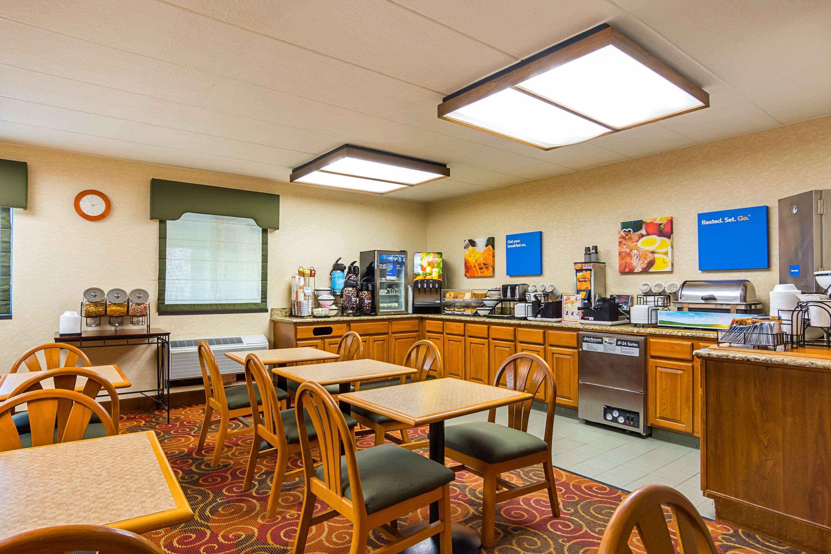 Comfort Inn Herndon-Reston Exterior photo