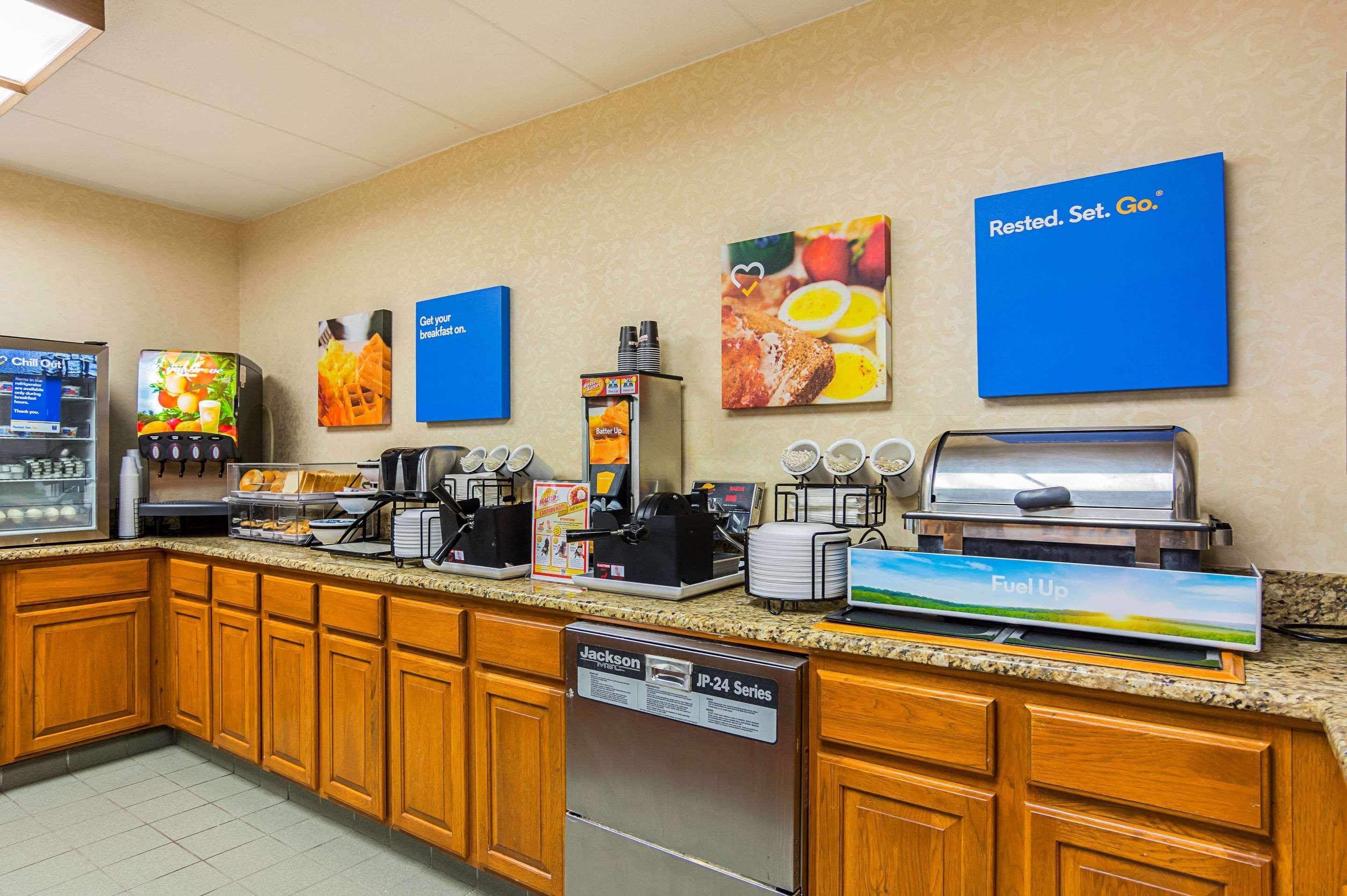 Comfort Inn Herndon-Reston Exterior photo