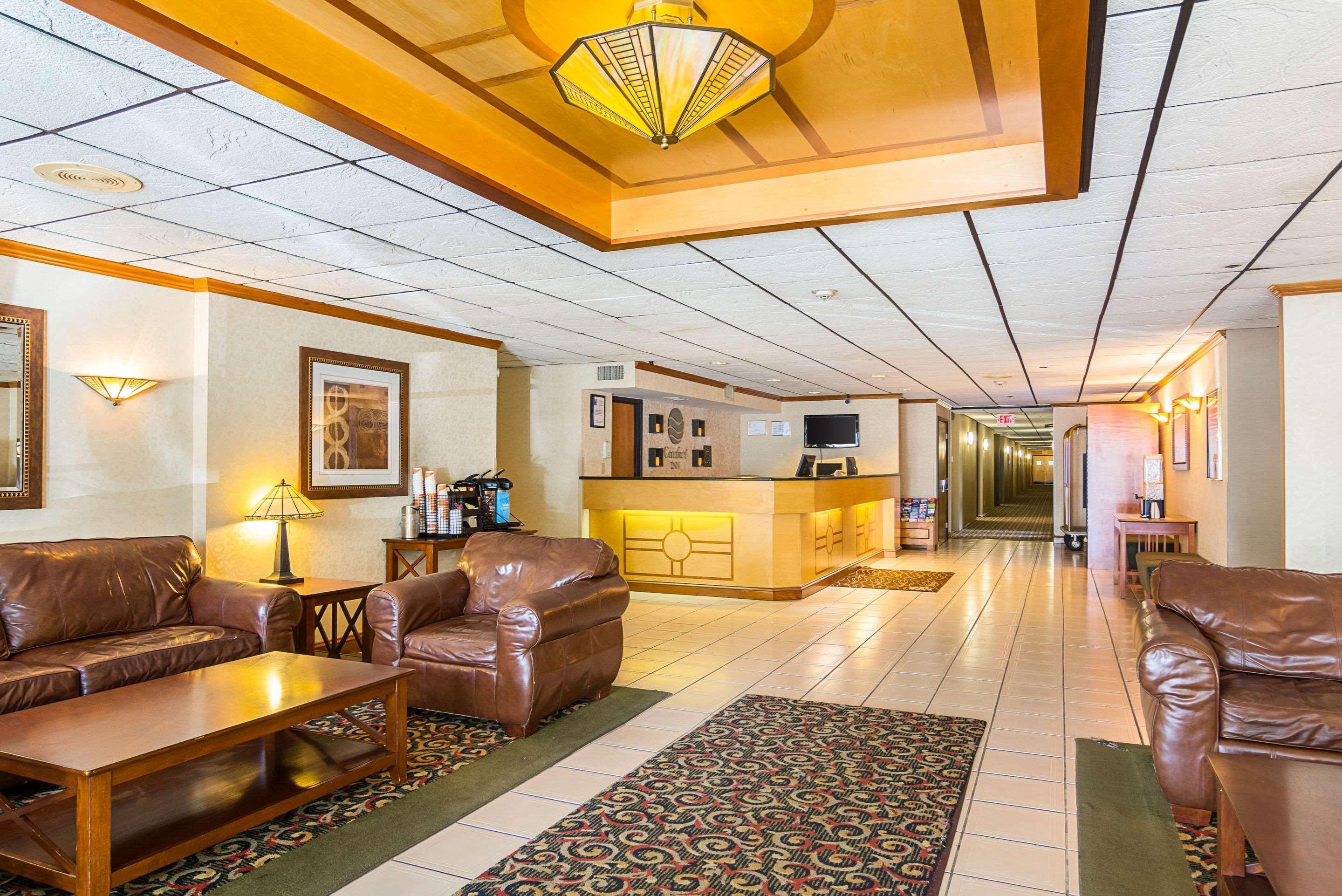 Comfort Inn Herndon-Reston Exterior photo