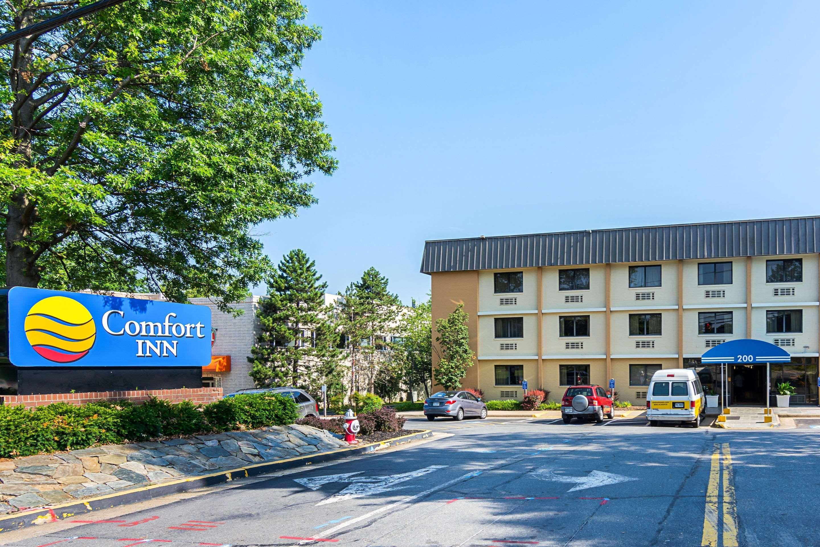 Comfort Inn Herndon-Reston Exterior photo