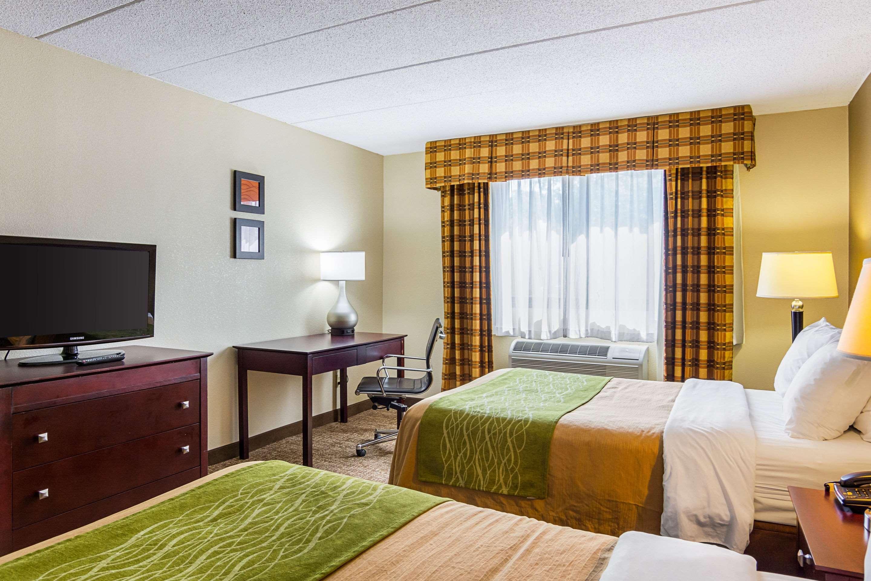 Comfort Inn Herndon-Reston Exterior photo