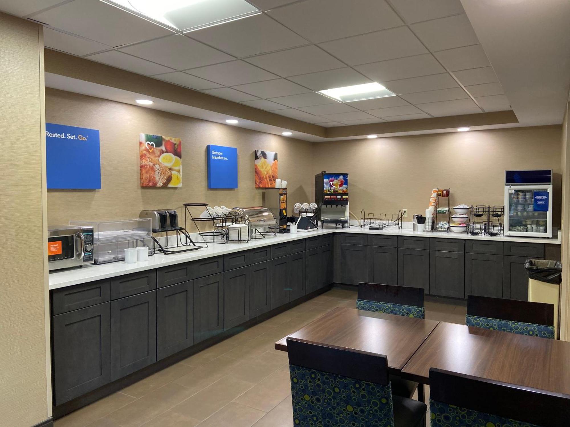 Comfort Inn Herndon-Reston Exterior photo