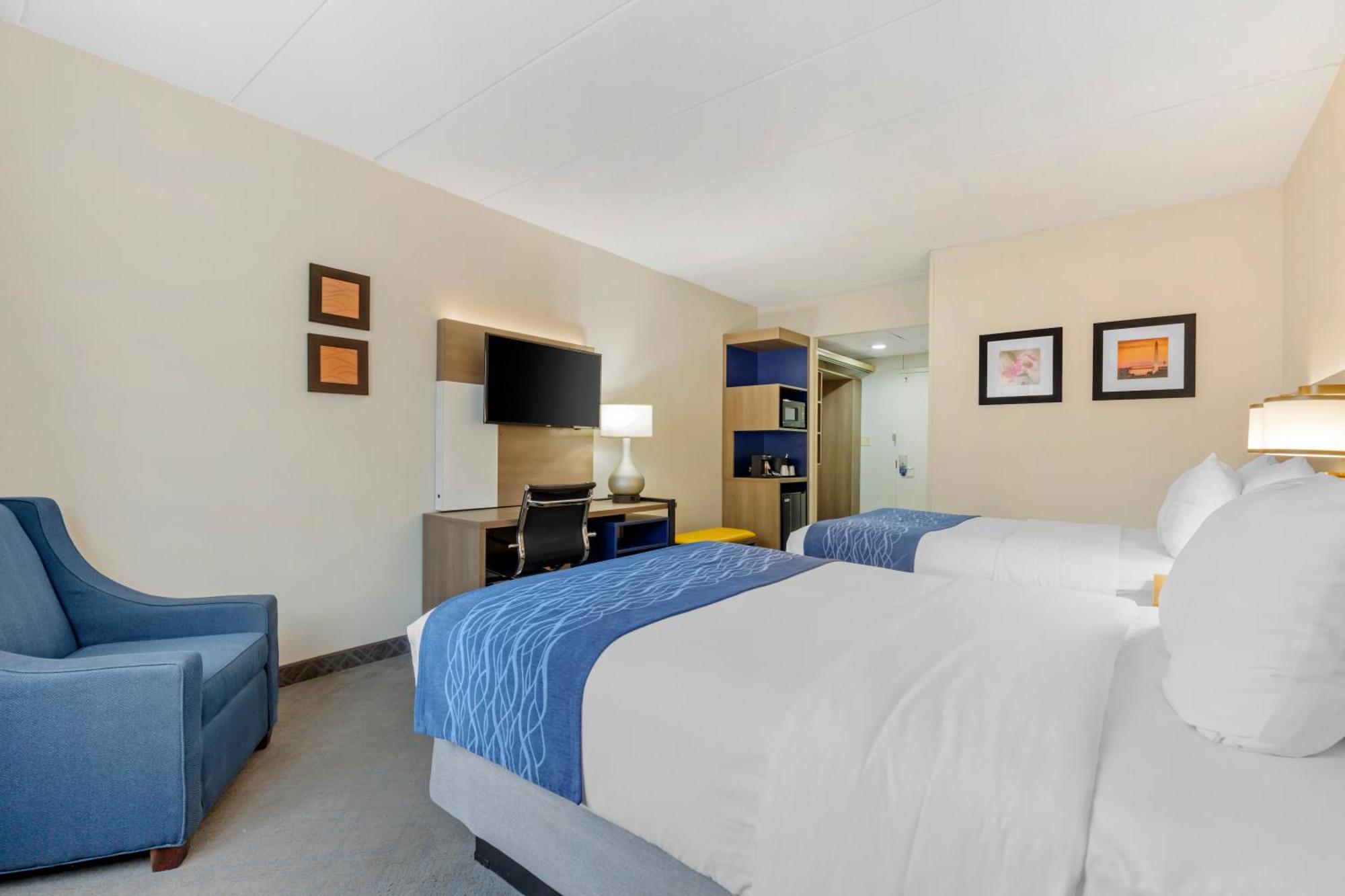 Comfort Inn Herndon-Reston Exterior photo