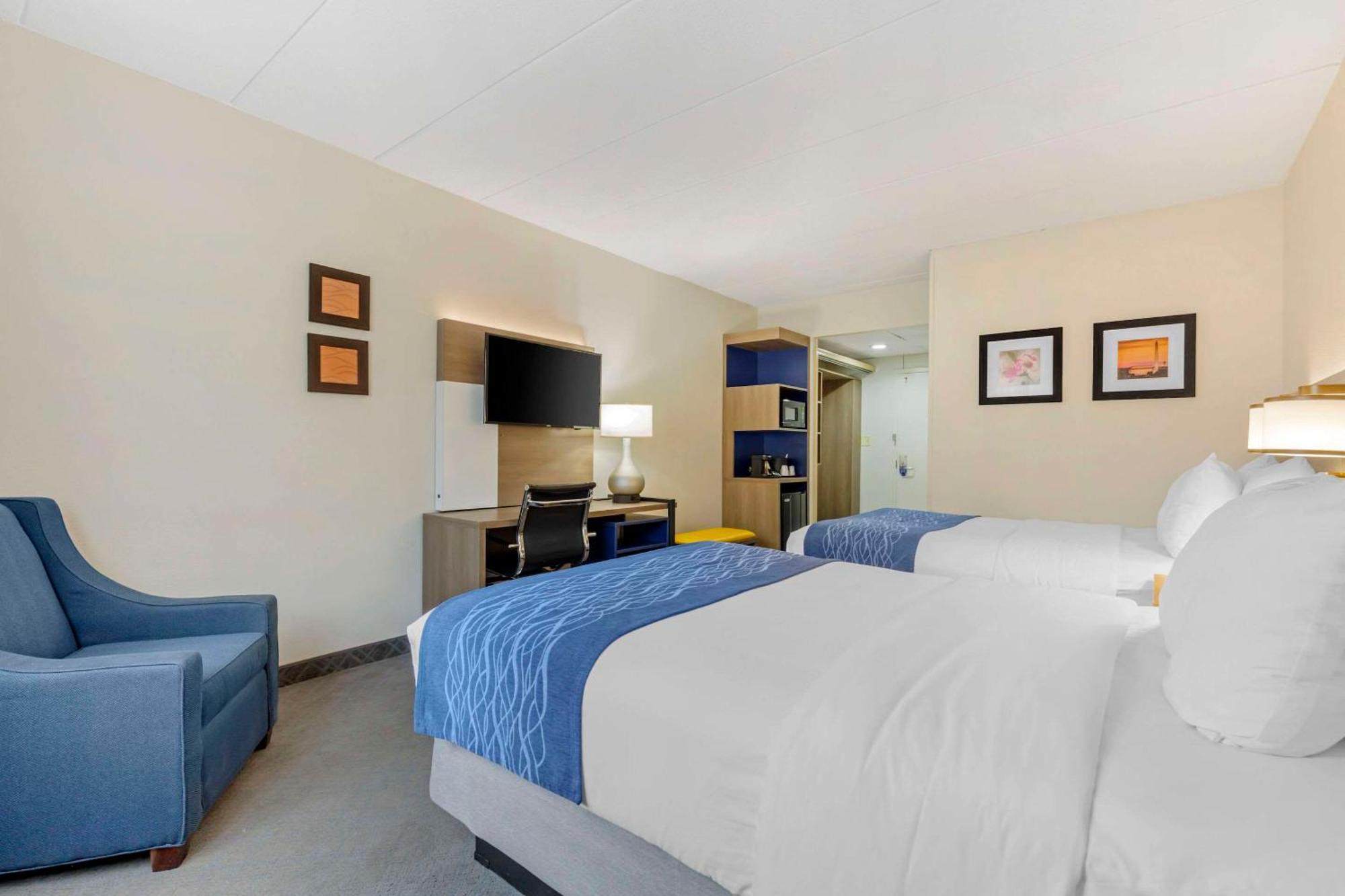 Comfort Inn Herndon-Reston Exterior photo